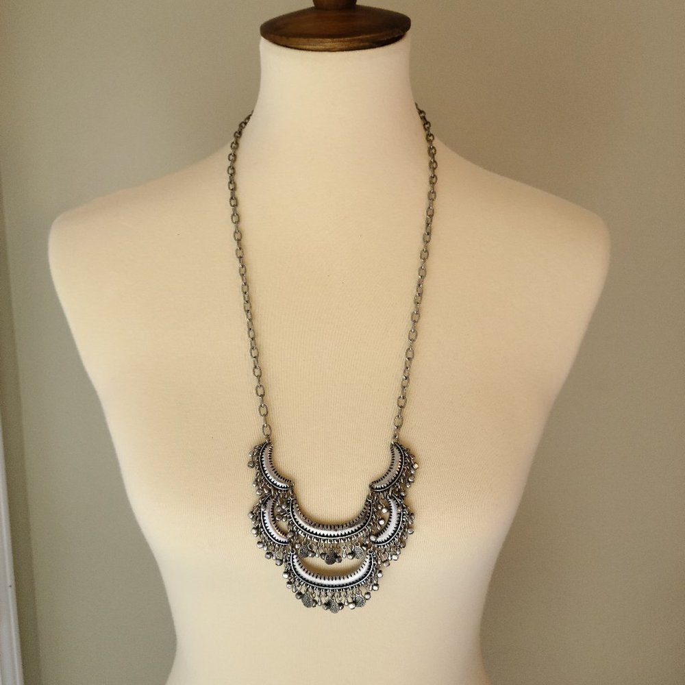 Women's Long Strand Fashion Necklace
